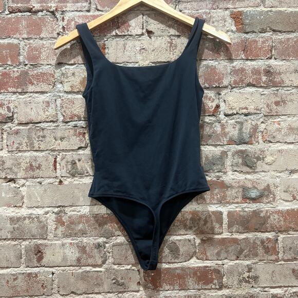 Aritzia Babaton Contour Thong Bodysuit Black Double Layer Square Neck Size Small - Picture 4 of 10